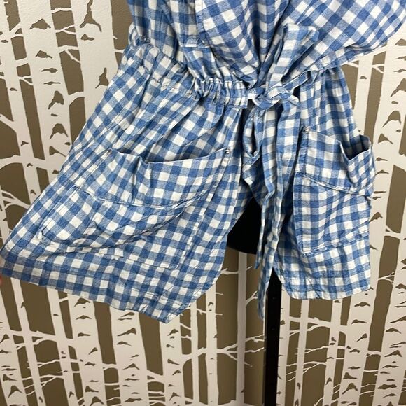 Baccini Blue & White Buffalo Plaid Brushed Cotton Chambray Tie Front Vest - Picture 6 of 7